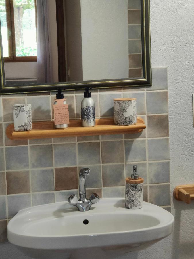 Domaine Bellavigne Gites Et Spa Forcalquier Ngoại thất bức ảnh