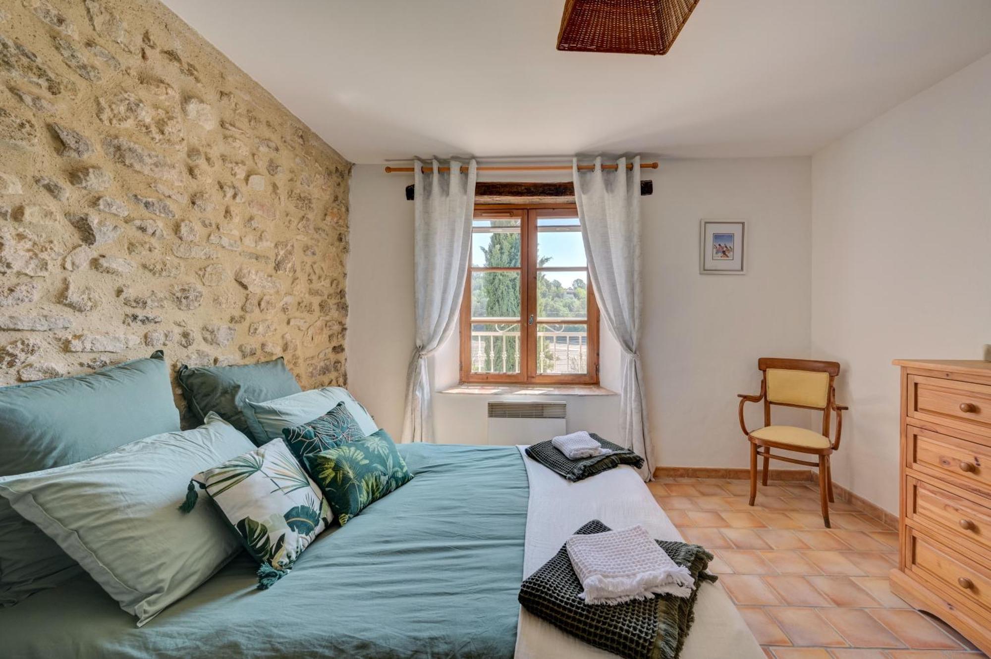 Domaine Bellavigne Gites Et Spa Forcalquier Ngoại thất bức ảnh