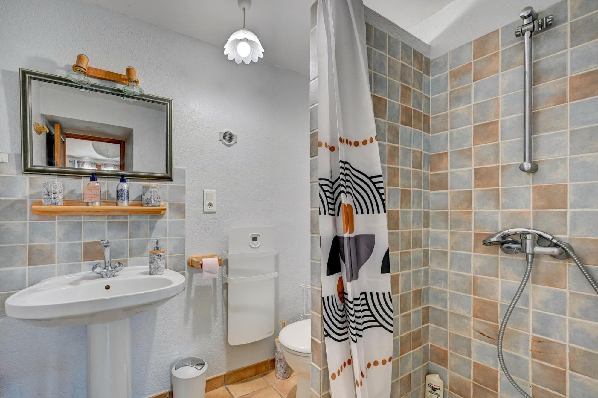 Domaine Bellavigne Gites Et Spa Forcalquier Ngoại thất bức ảnh