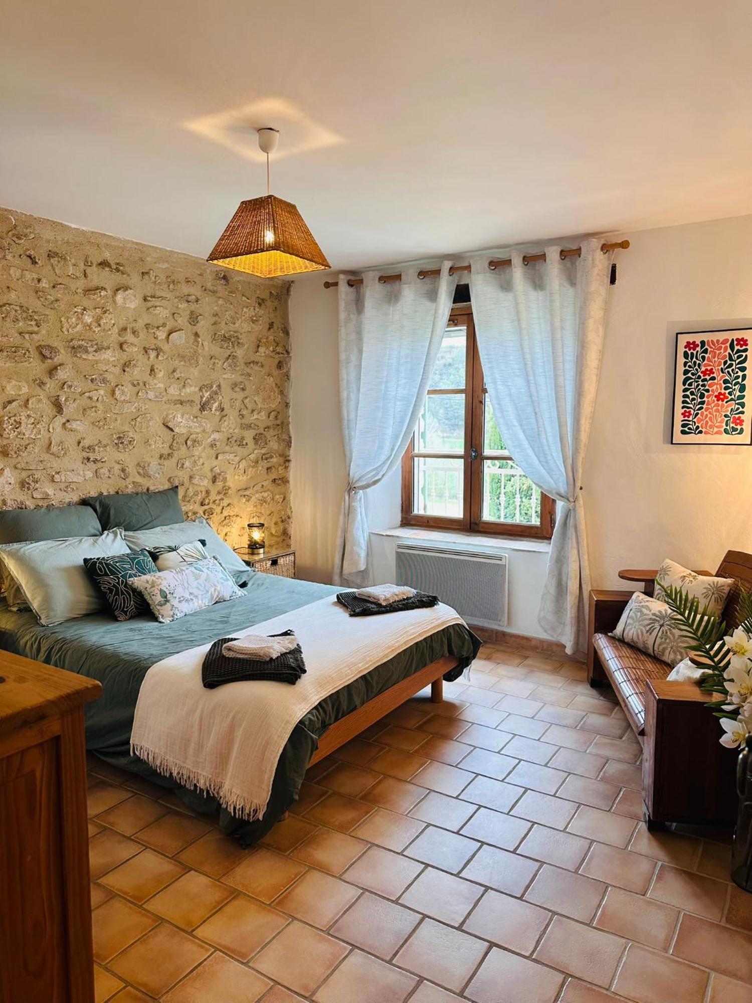Domaine Bellavigne Gites Et Spa Forcalquier Ngoại thất bức ảnh